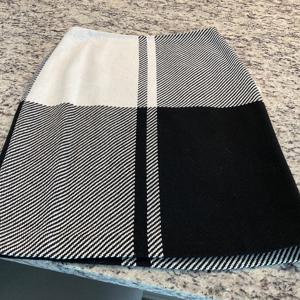 Black and Cream  pencil skirt